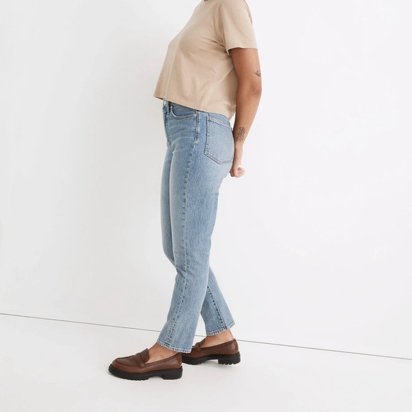 Madewell The Tall Curvy Perfect Vintage Jean in Heathcote Wash - Picture 3 of 12